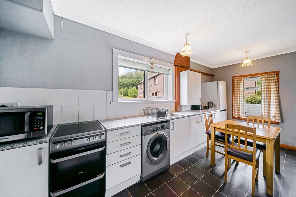 Property photo 3 of 22 Kitchen