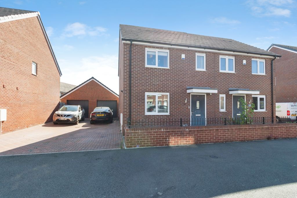 Property photo 1 of 19