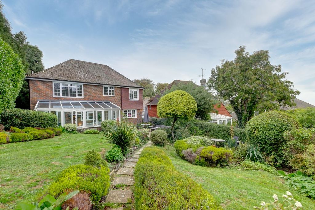 Property photo 2 of 48