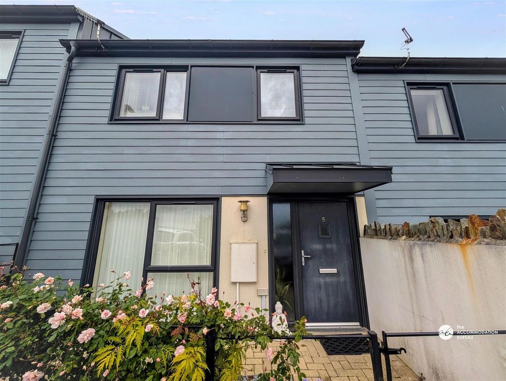 Property photo 1 of 19 Exterior