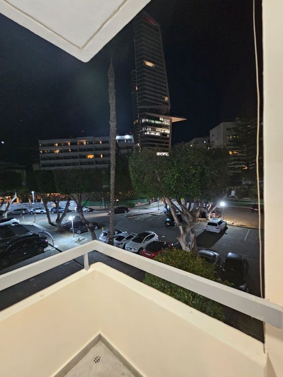 Property photo 2 of 29