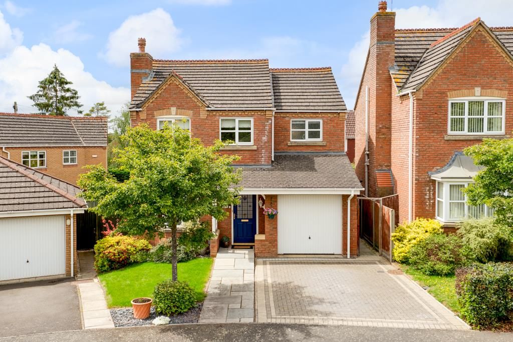 Property photo 1 of 32 18 Walnut Tree Court, Higham Ferrers (28 Of 32).Jp