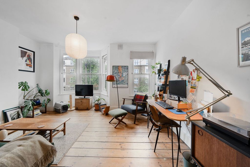 Property photo 2 of 9