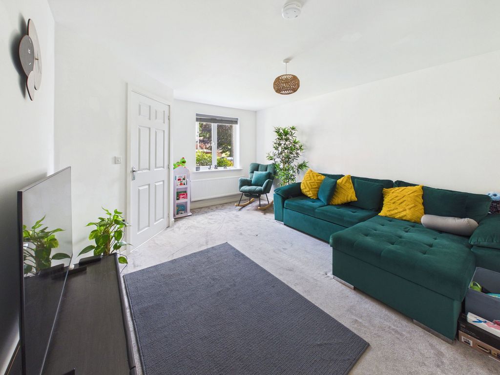 Property photo 2 of 13