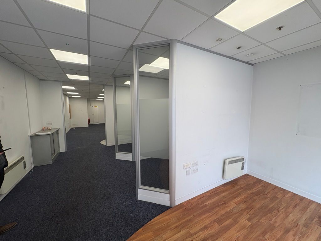 Property photo 2 of 7 Photo 2