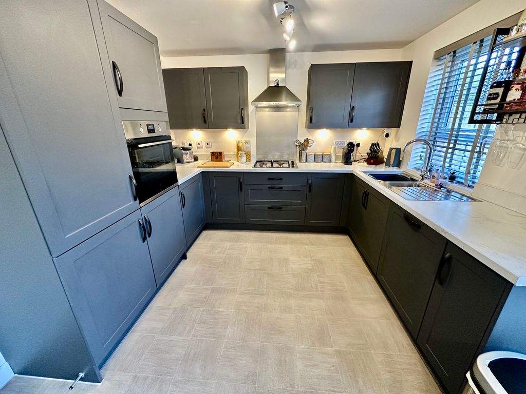 Property photo 1 of 28 Img_5339