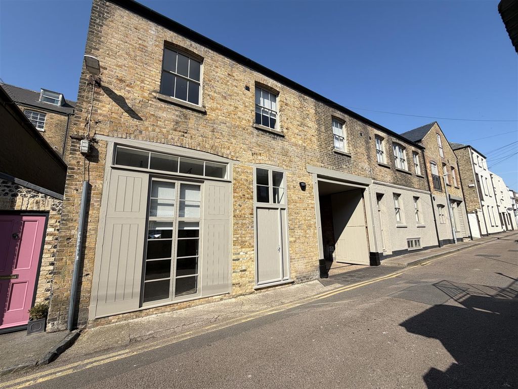 Property photo 2 of 31 Img_4298.Jpeg