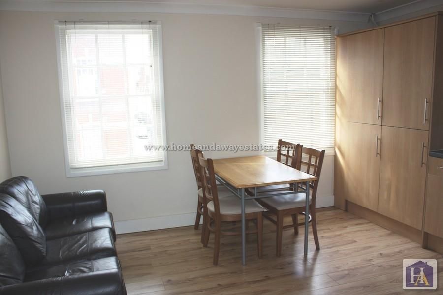 Property photo 3 of 11 Photo 9