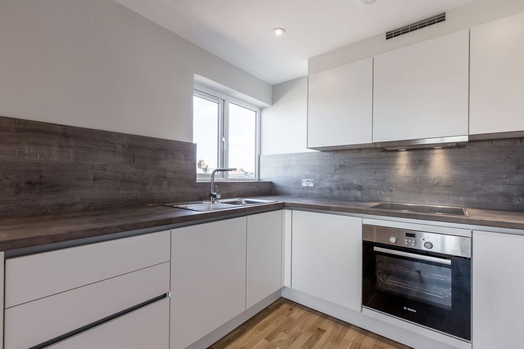 Property photo 1 of 10 Kitchen (Example)