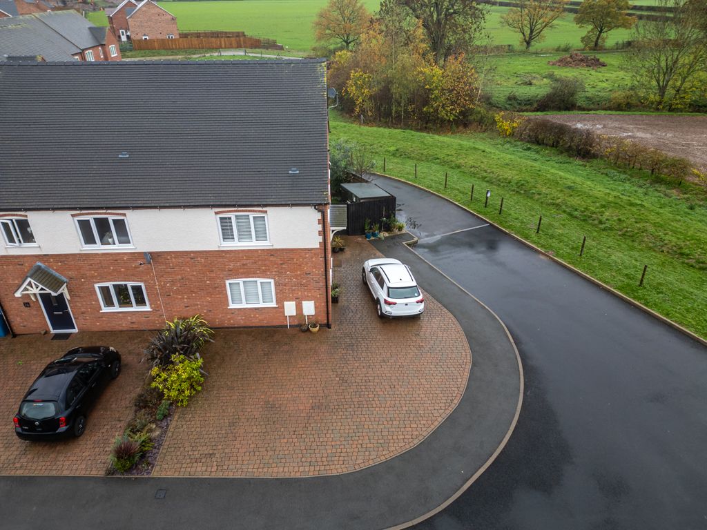 Property photo 1 of 42