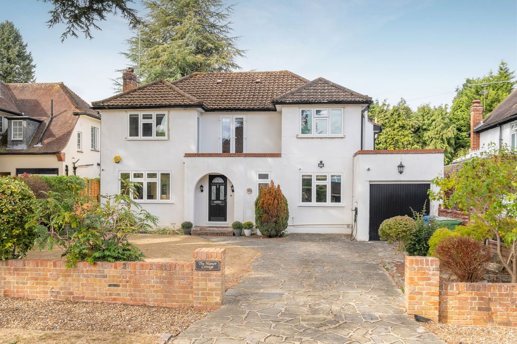 Property photo 1 of 12