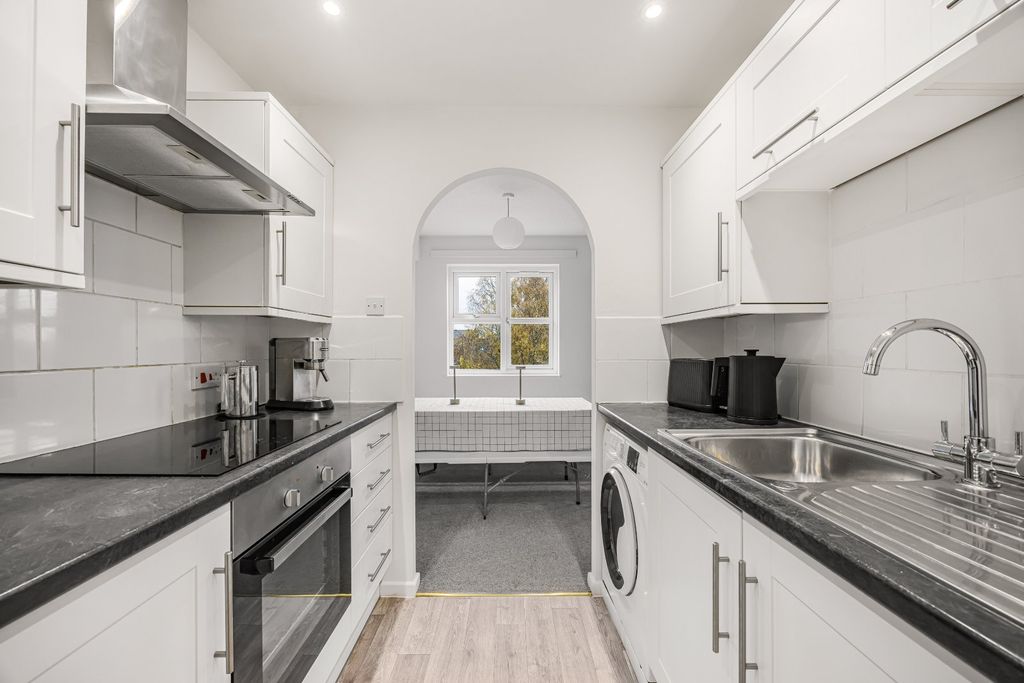 Property photo 2 of 16 Picture No. 16