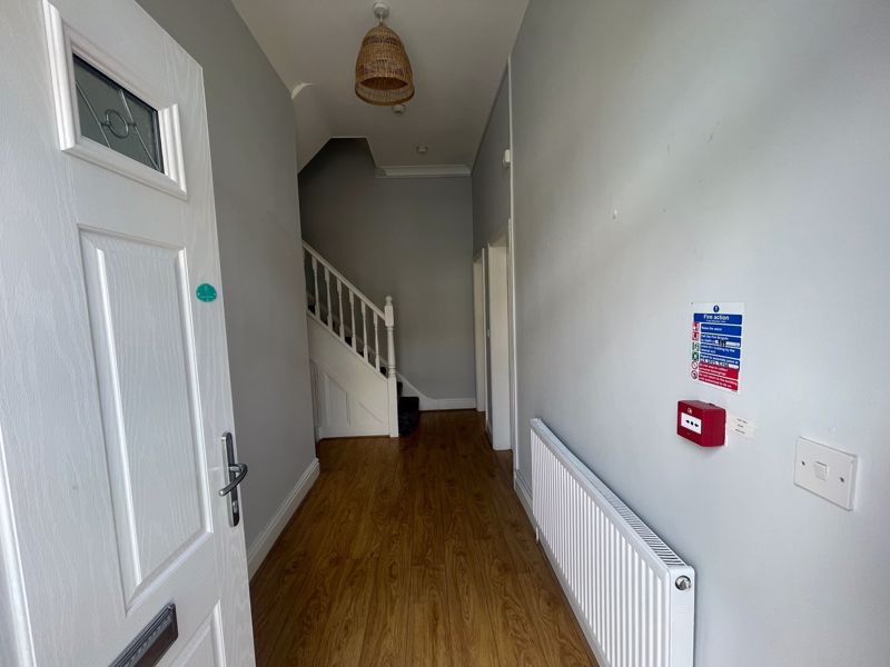 Property photo 3 of 11 Photo 9