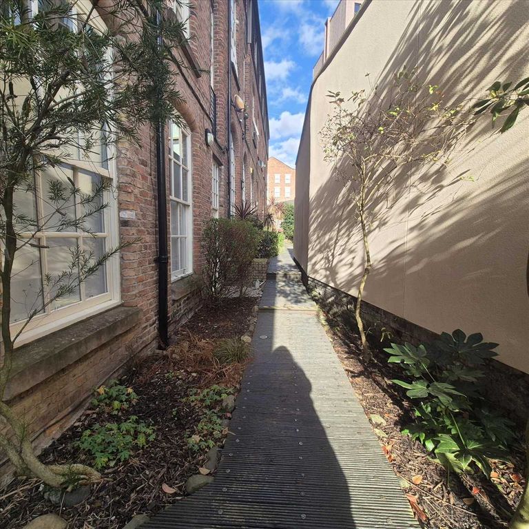 Property photo 1 of 11 Main Picture