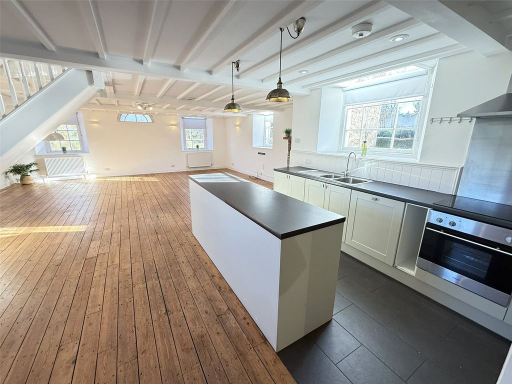 Property photo 3 of 27 Picture No. 07