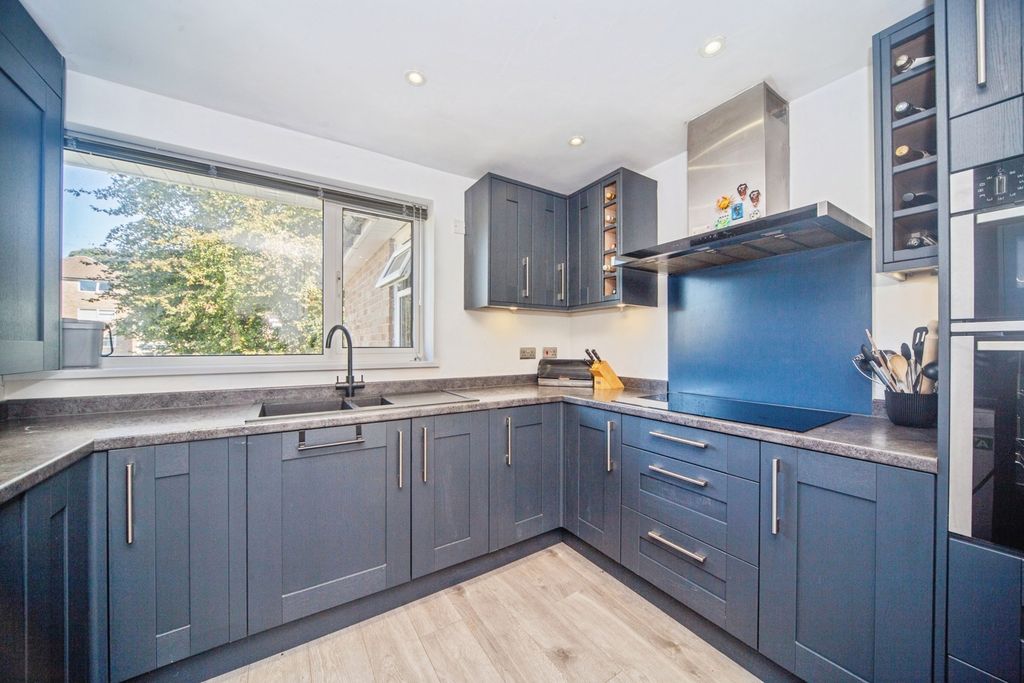 Property photo 2 of 14 Pbox-Img.Jpg