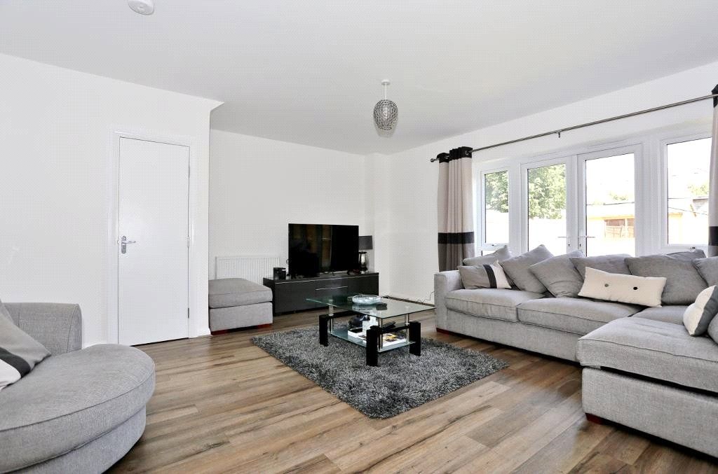 Property photo 2 of 16 Lounge/Diner