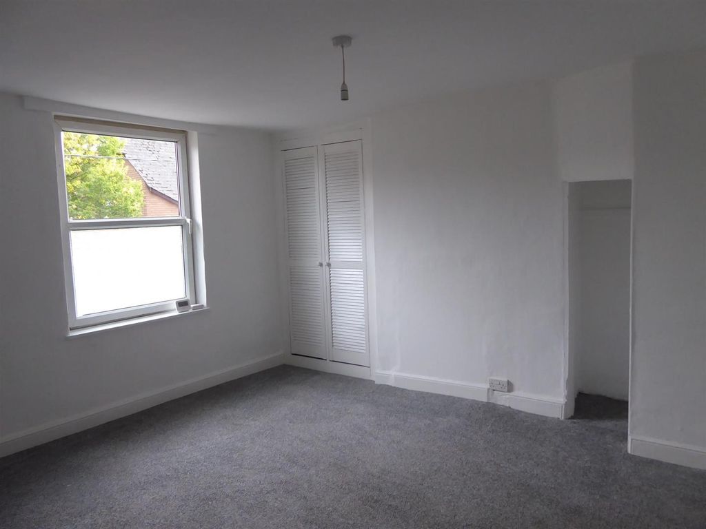 Property photo 3 of 7 P1880826.Jpg