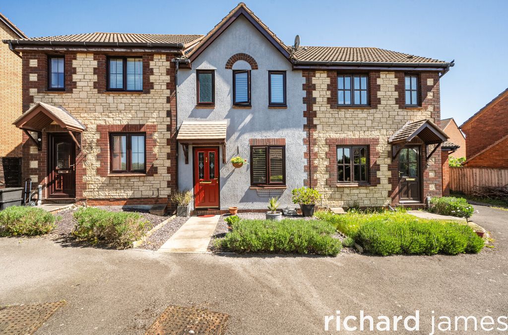 Property photo 1 of 14 9F7F5361918F4A37A188B6Aa21672E7B