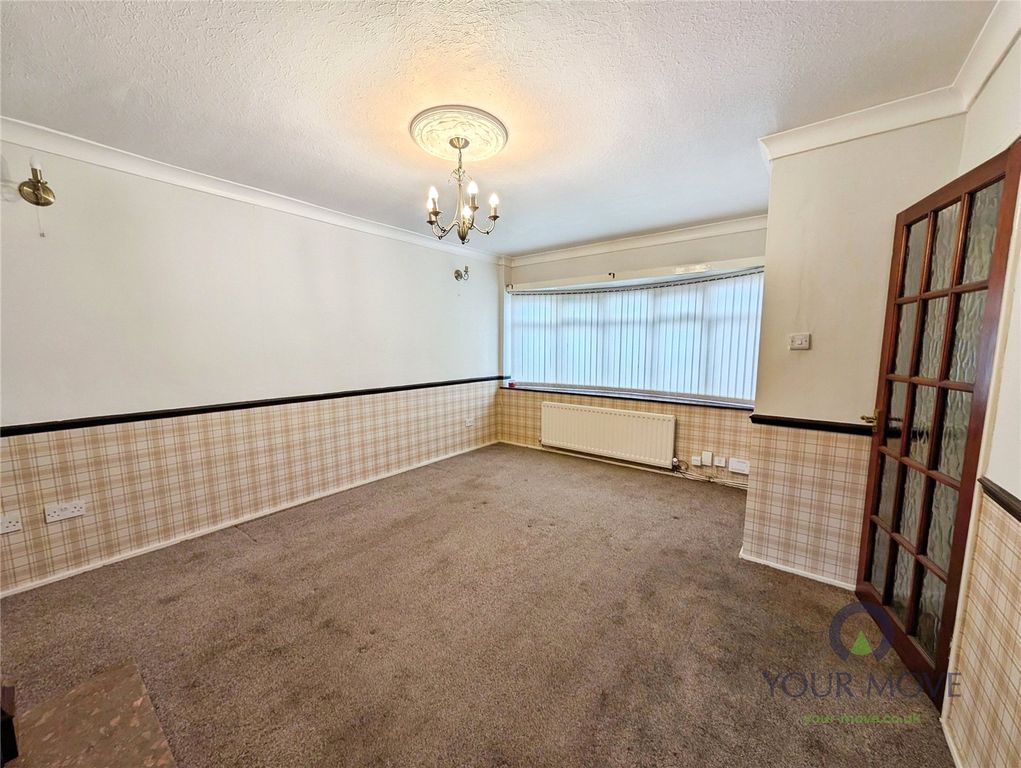 Property photo 2 of 8 Lounge