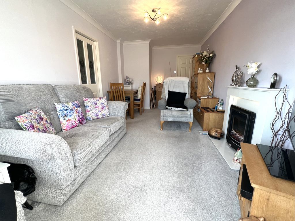 Property photo 3 of 9