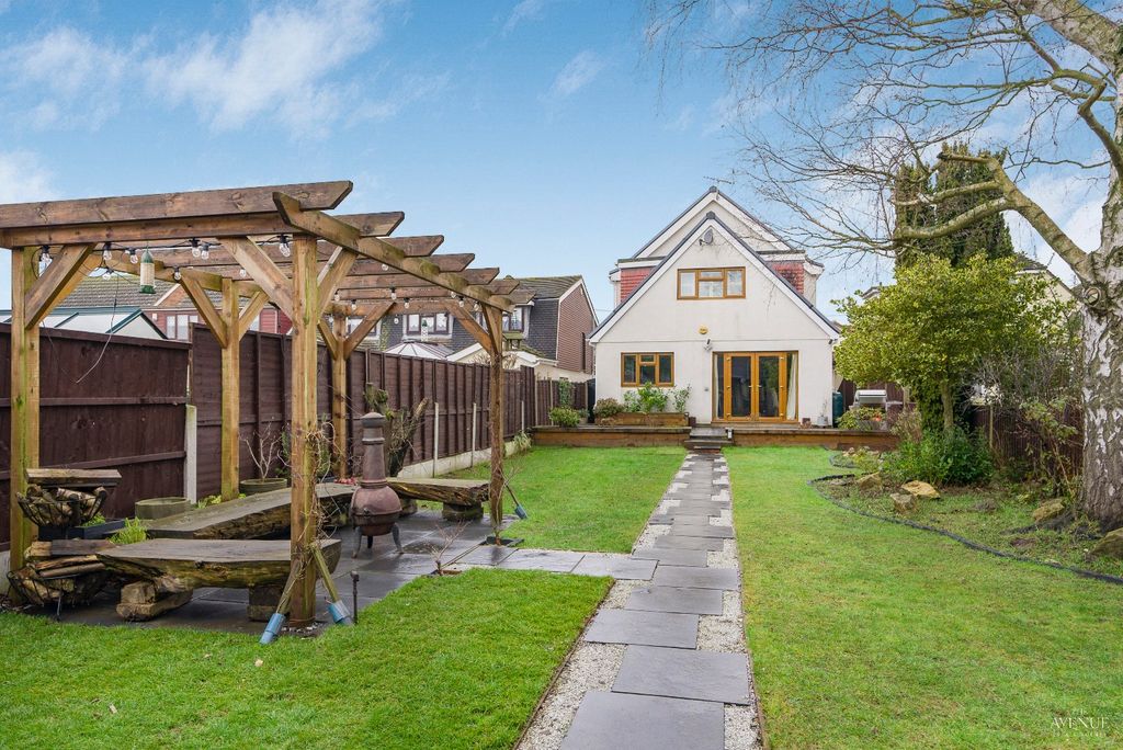 Property photo 1 of 18 3894954