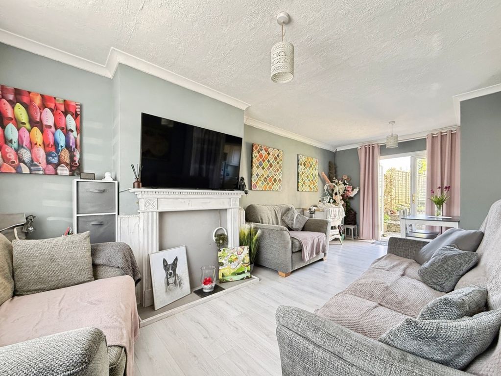 Property photo 3 of 17 5085146