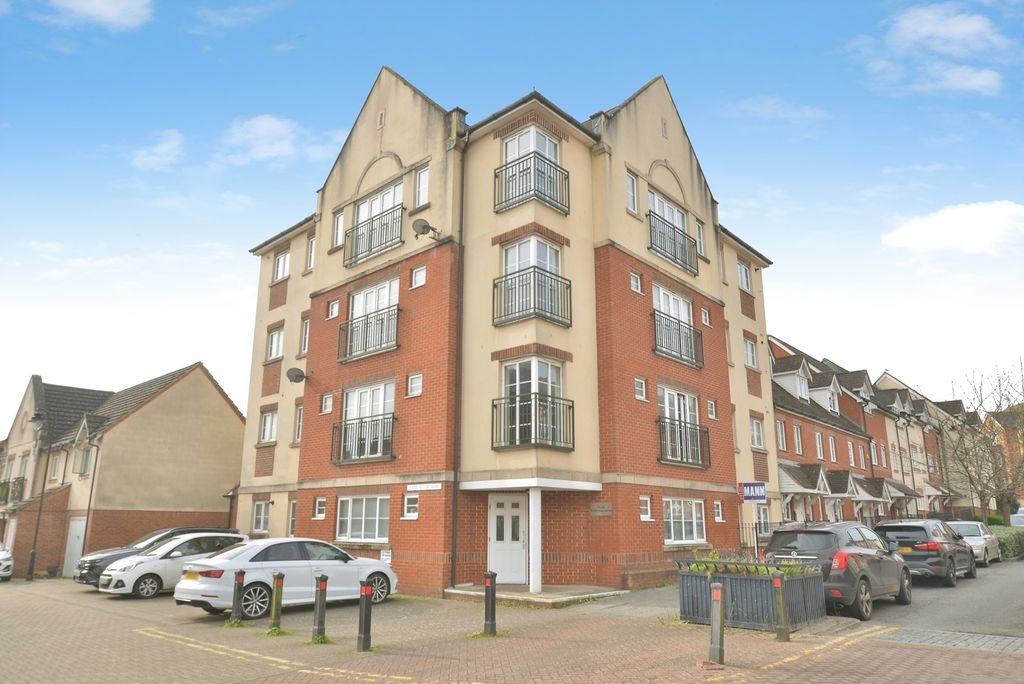 Property photo 2 of 7 Front