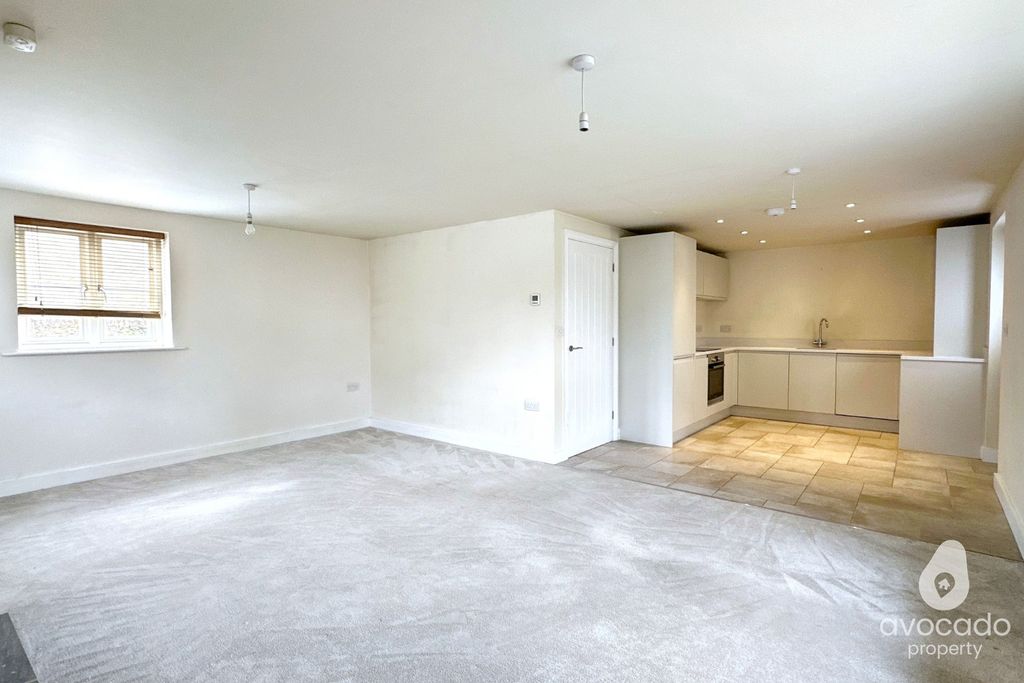 Property photo 2 of 10 4165084