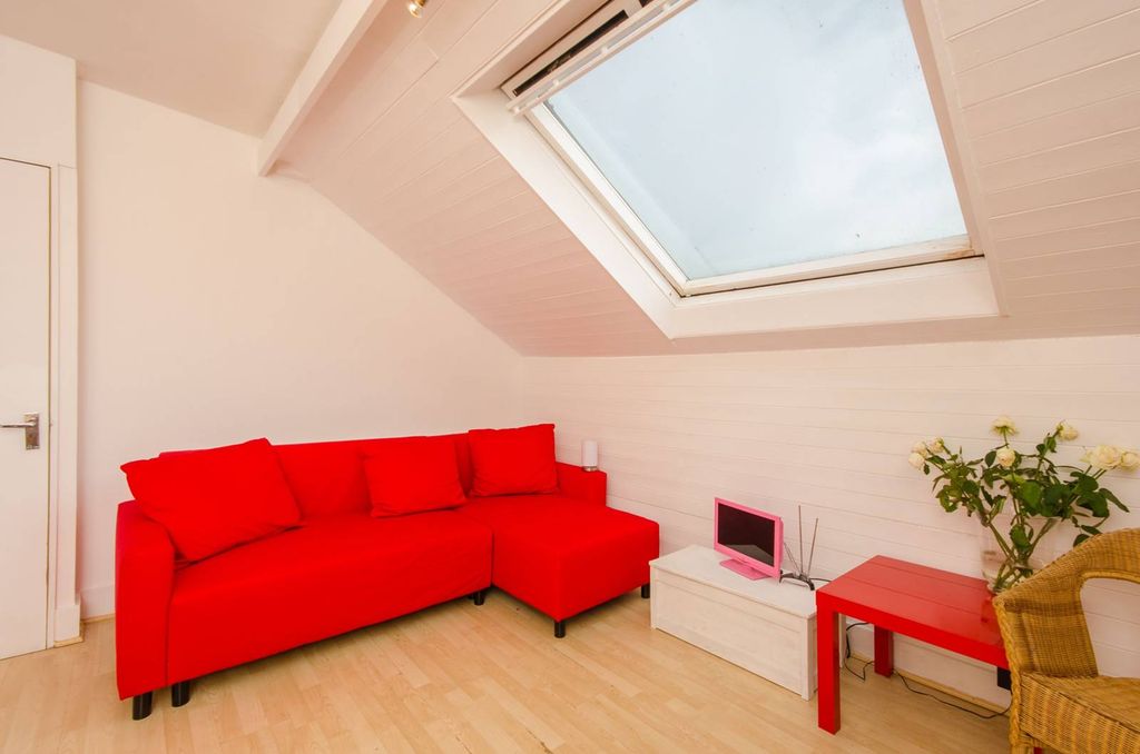 Property photo 1 of 5