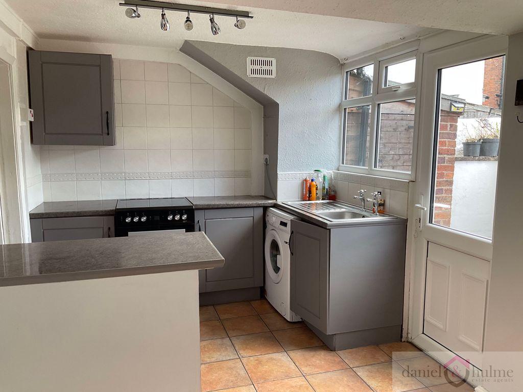 Property photo 3 of 31 Photo 13