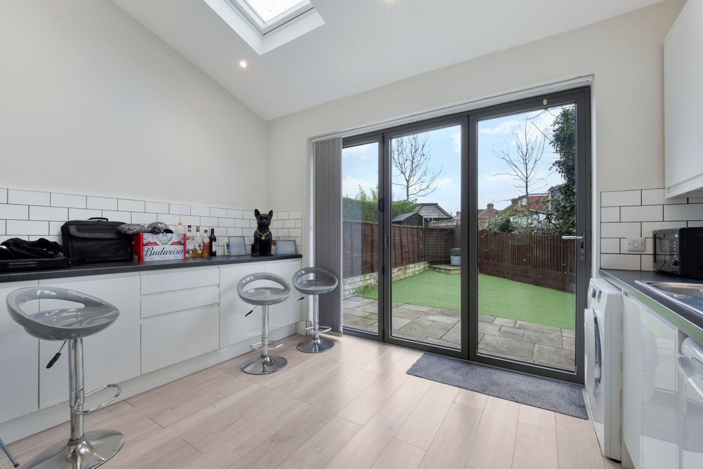 Property photo 3 of 13 Picture No. 13