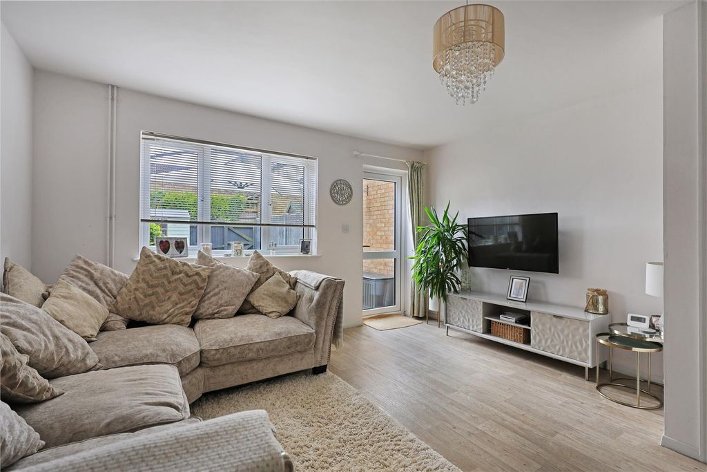 Property photo 3 of 13 Img (6).Jpg