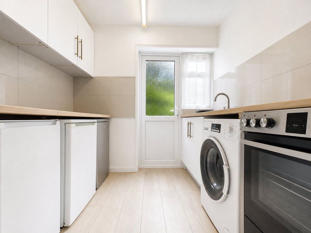 Property photo 1 of 14 Kitchen