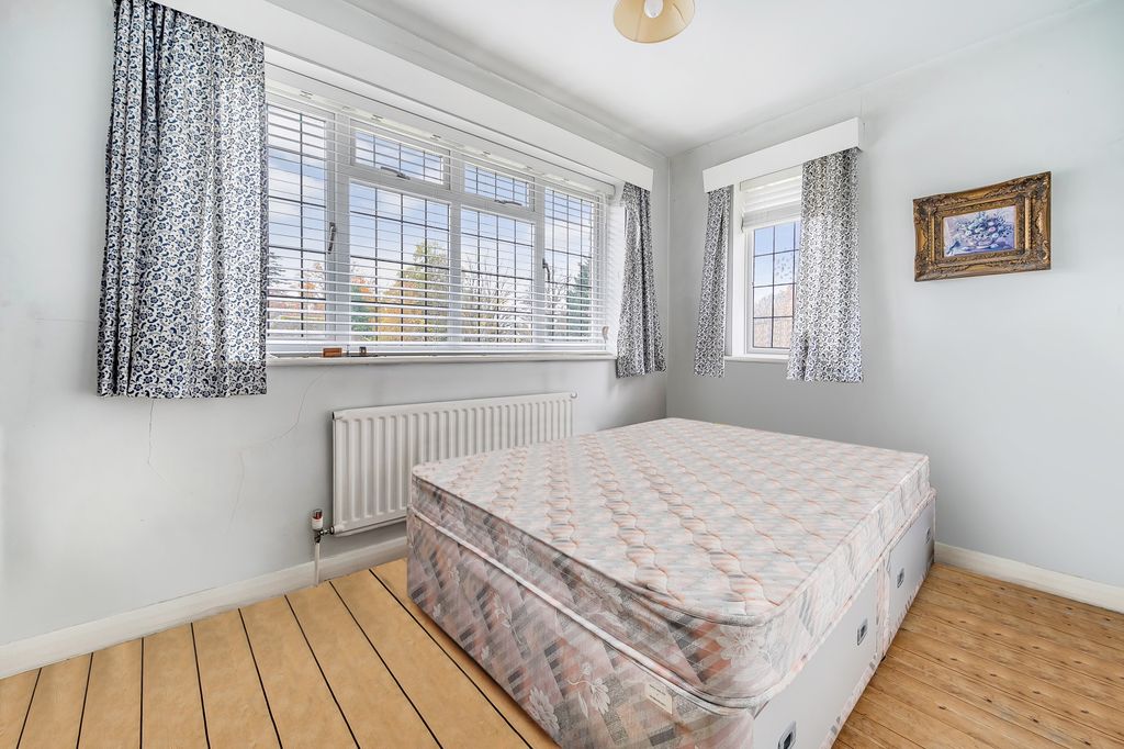 Additional image 7 of 5 bed detached house for saleOld Rectory Gardens, Farnborough GU14