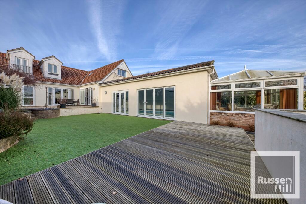 Property photo 1 of 24