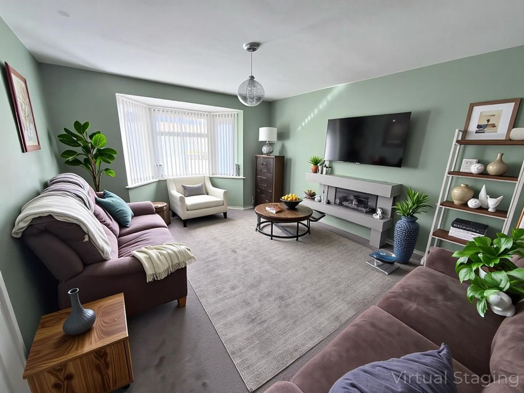 Property photo 3 of 19 Gallery