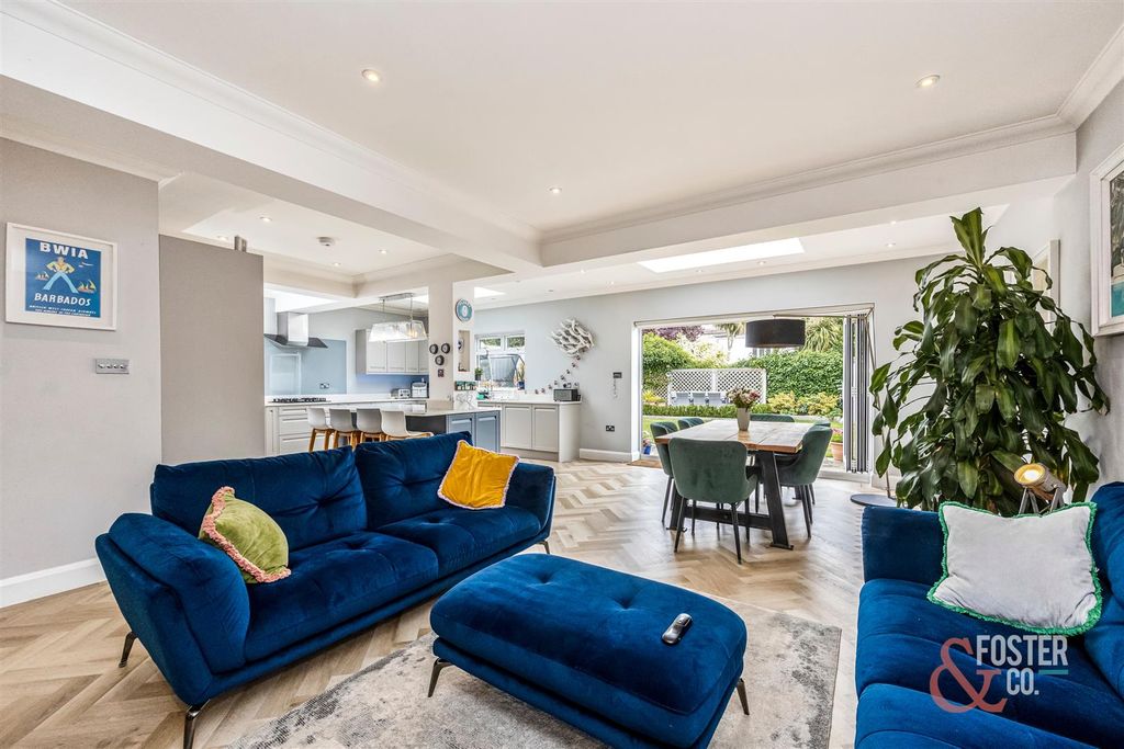 Property photo 3 of 30 Welbeck Avenue, 29-018.Jpg