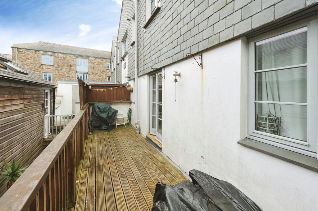 Property photo 1 of 16 Balcony