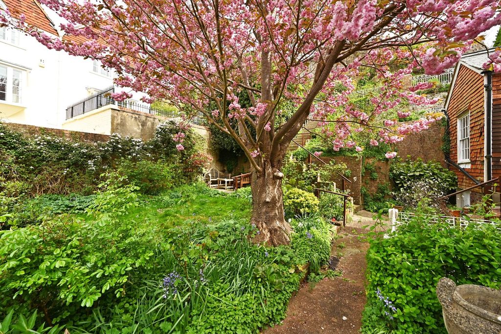 Additional image 14 of 5 bed detached house for saleKeere Street, Lewes, East Sussex BN7