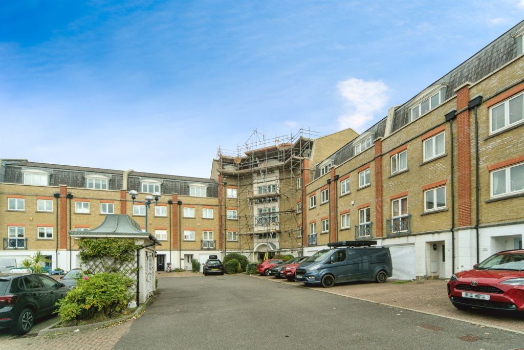 Property photo 1 of 14