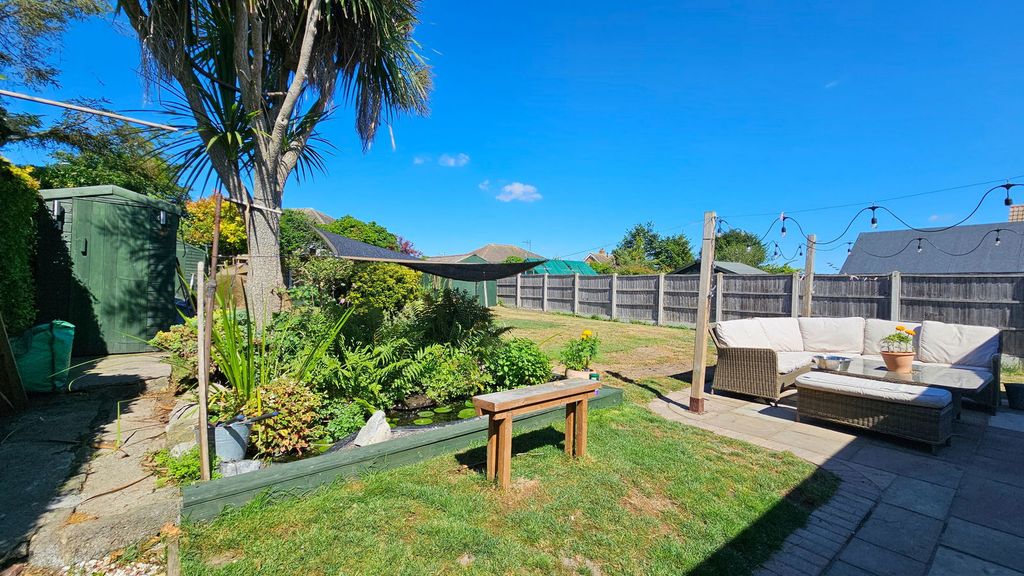 Property photo 3 of 22