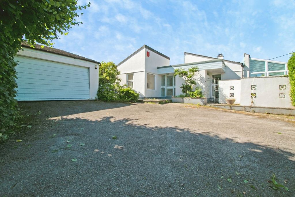 Property photo 1 of 29