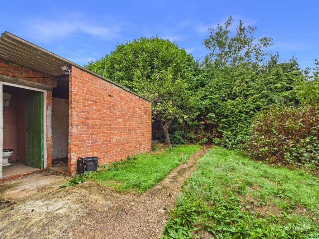 Property photo 2 of 13