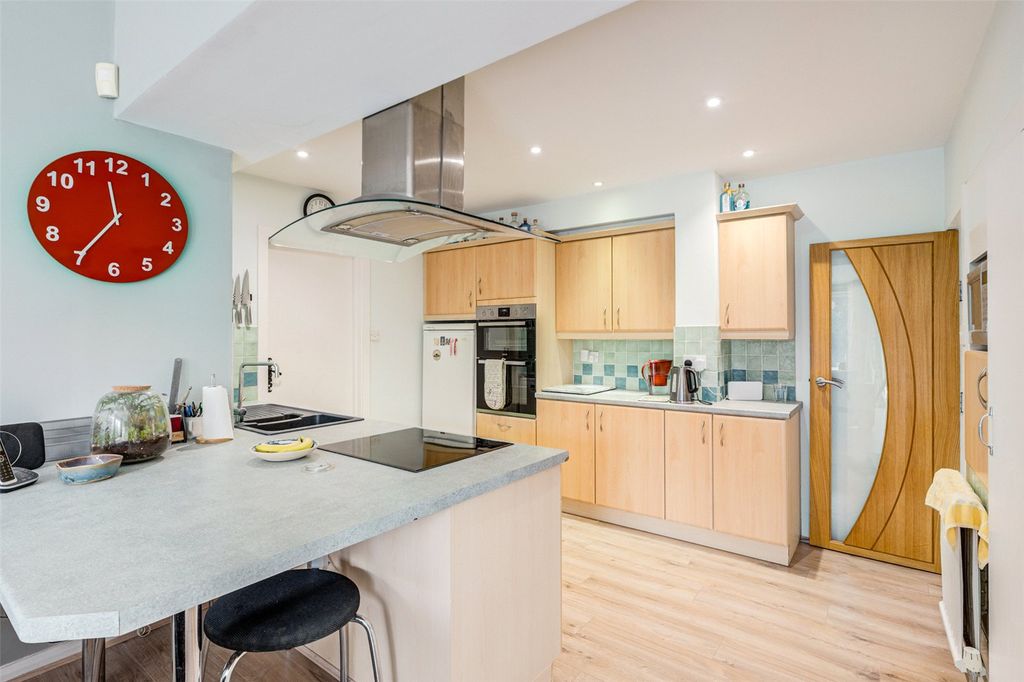 Property photo 3 of 24 Picture No. 20