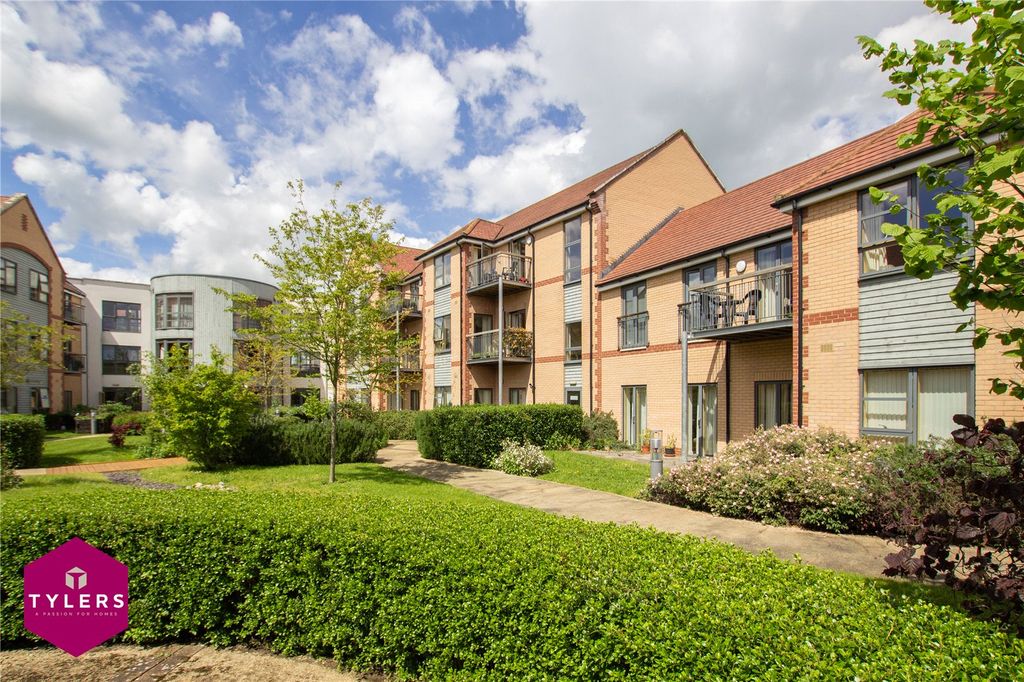 Property photo 1 of 15 Outside.