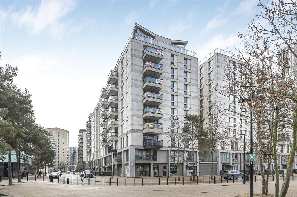 Property photo 1 of 11 External