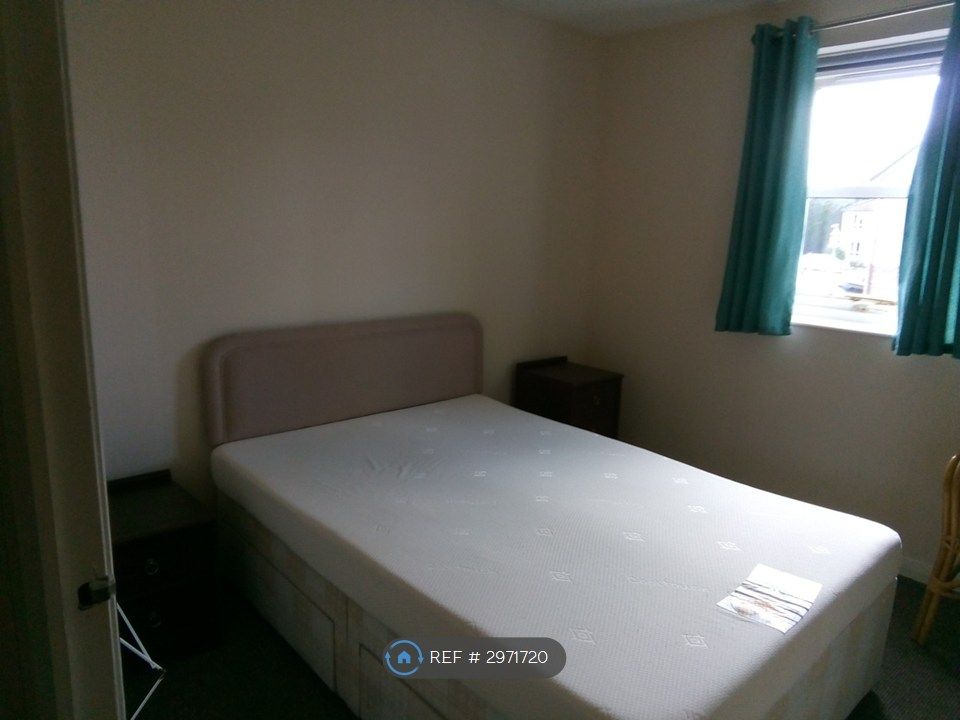 2 bed flat to rentCraigie, Perth PH2 photo 4