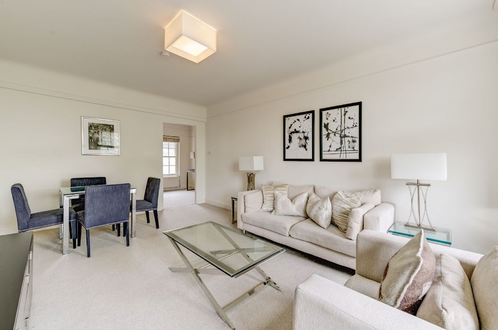 Property photo 2 of 8 Photo 1