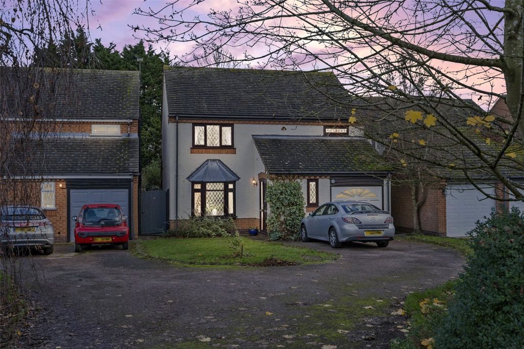 Property photo 1 of 17 Front
